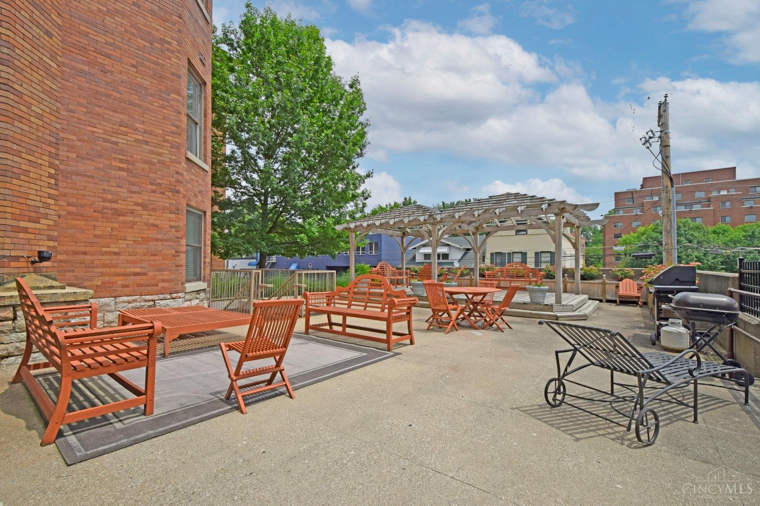2356 Park Avenue 65