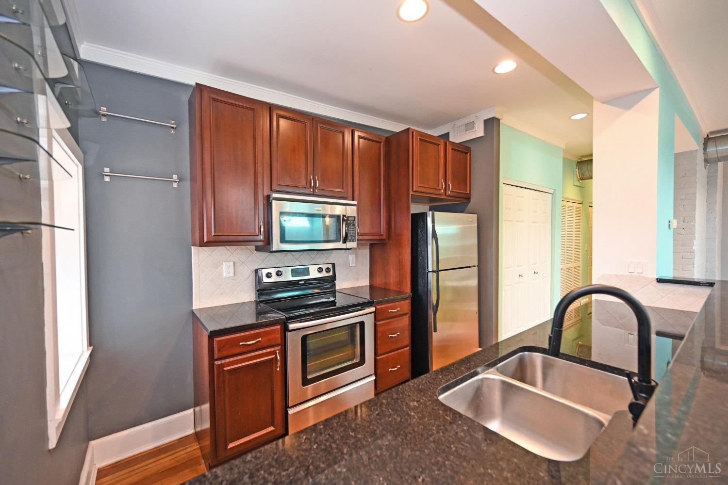 2356 Park Avenue 65