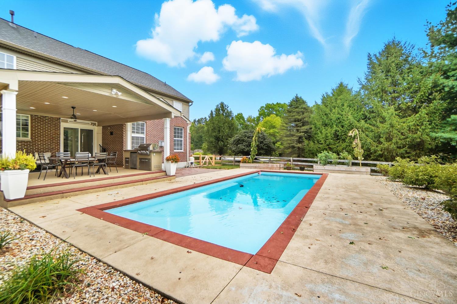 1097 Stone Oak Boulevard