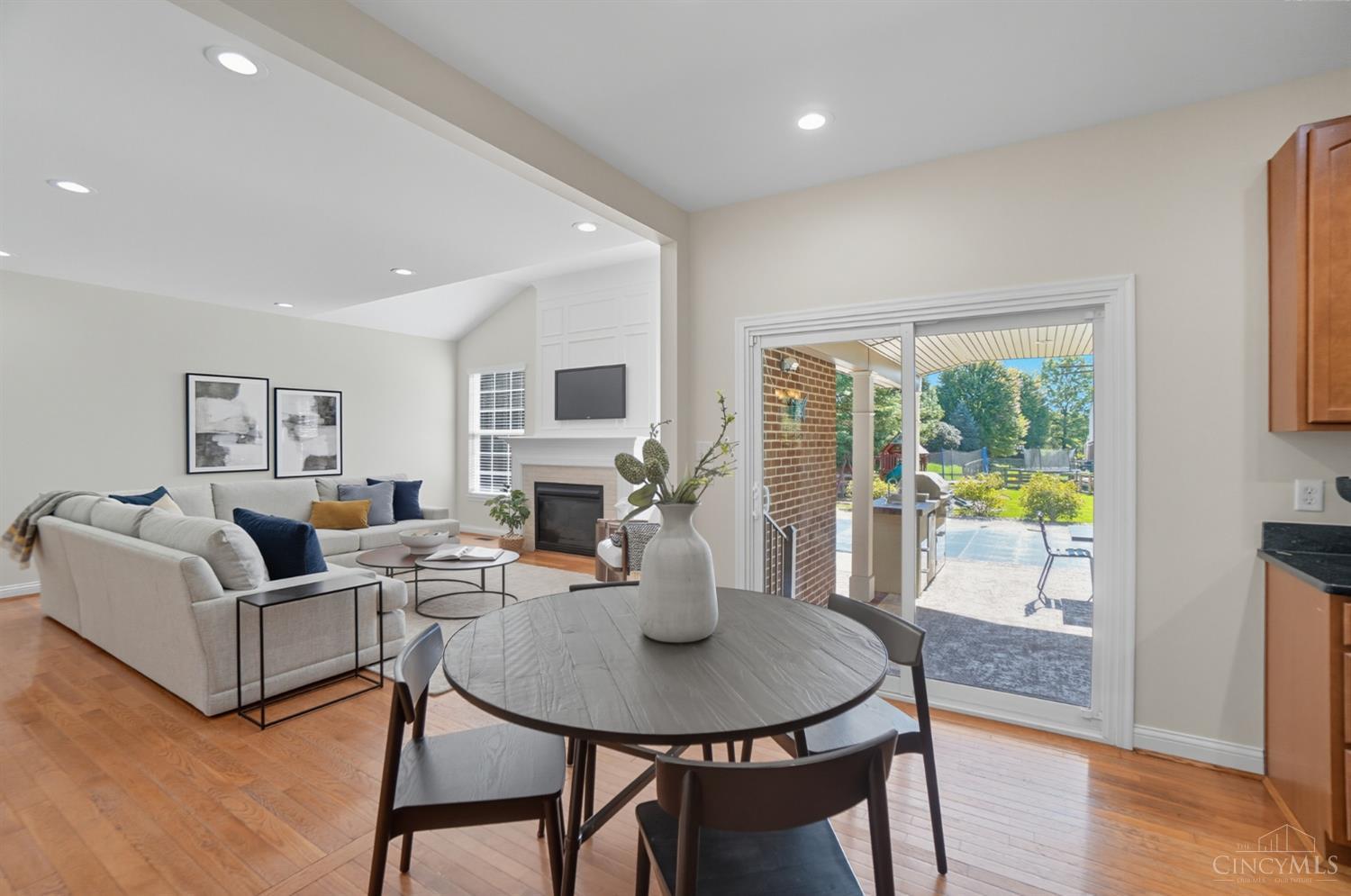 1097 Stone Oak Boulevard