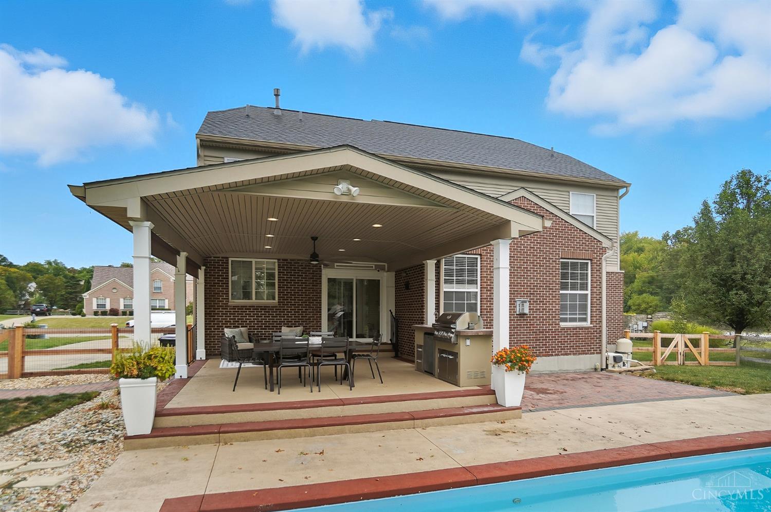 1097 Stone Oak Boulevard