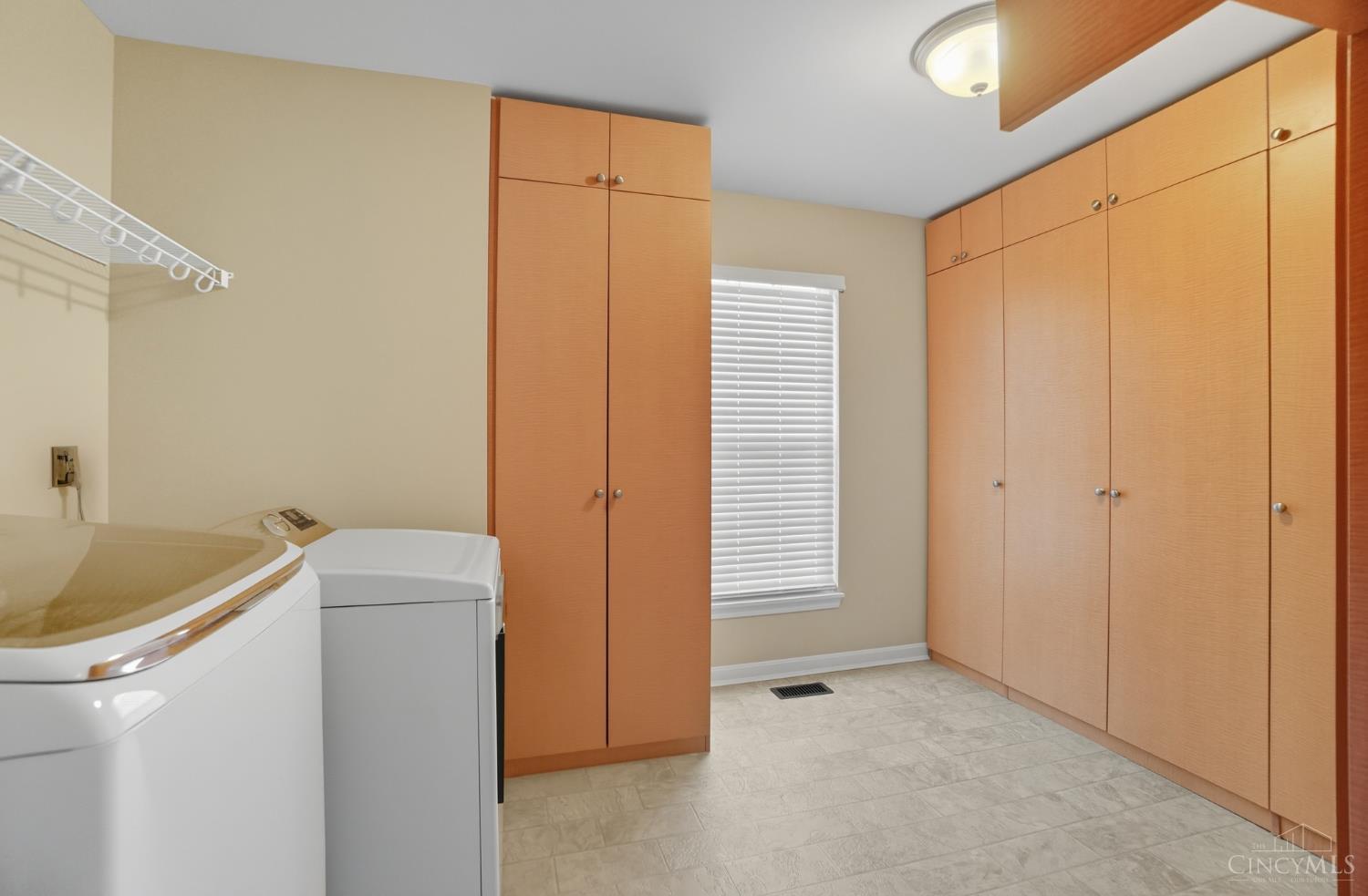 1097 Stone Oak Boulevard