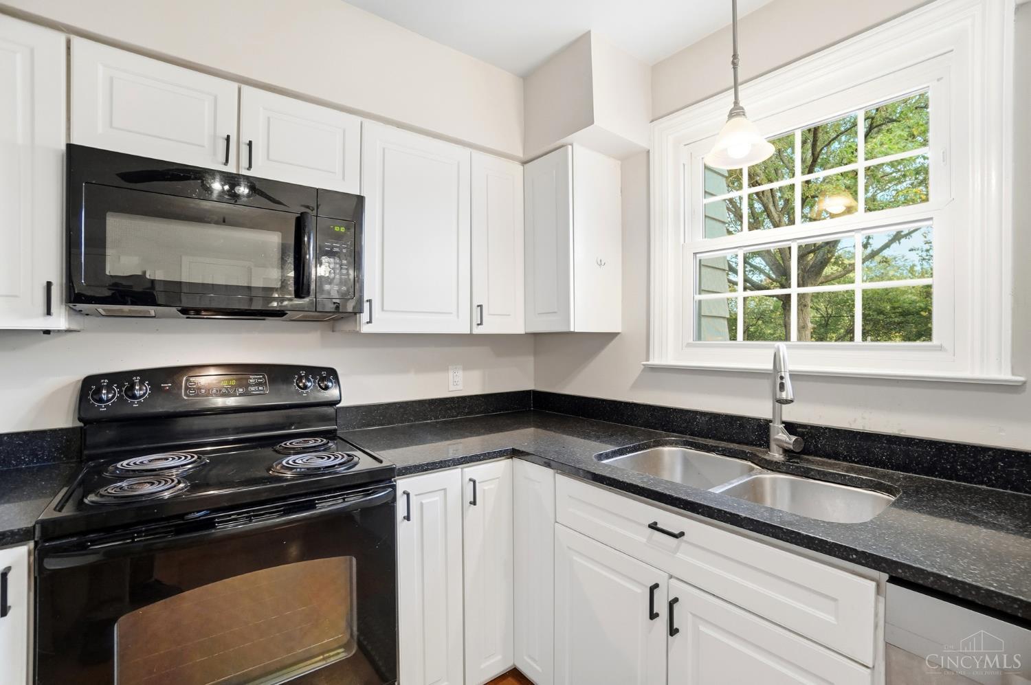 3105 Hampton Place