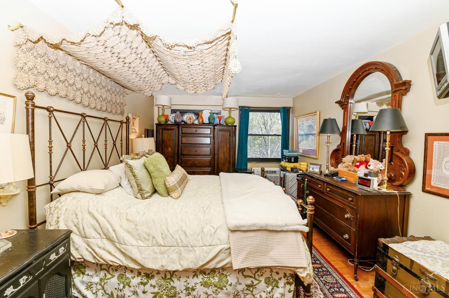 1815 William H Taft Road 409