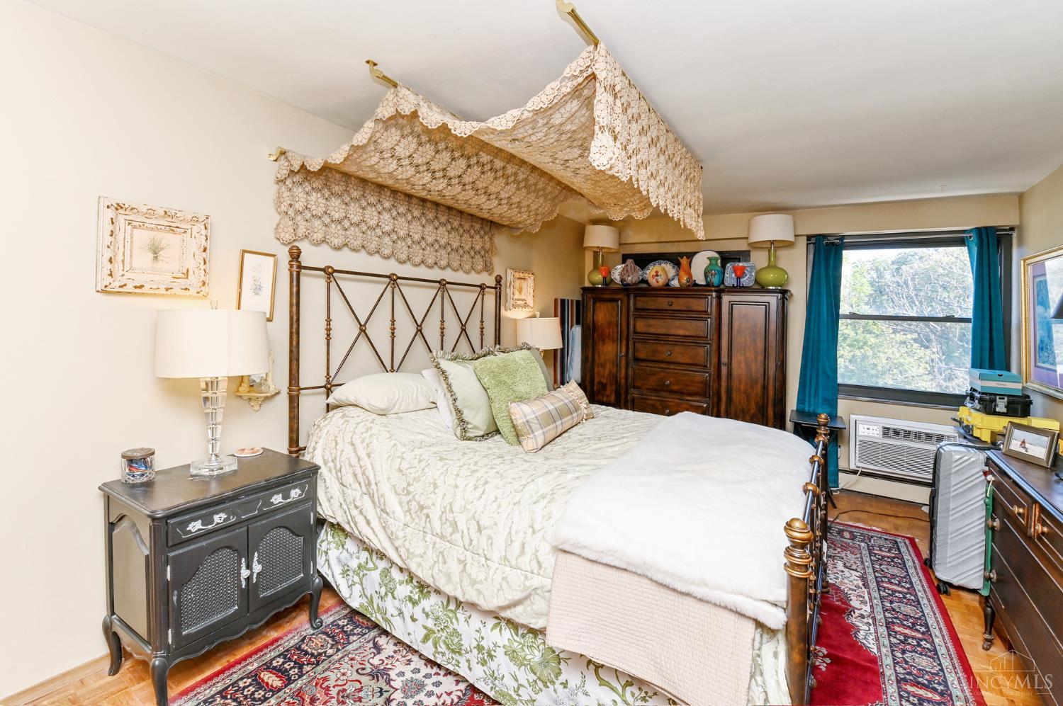 1815 William H Taft Road 409