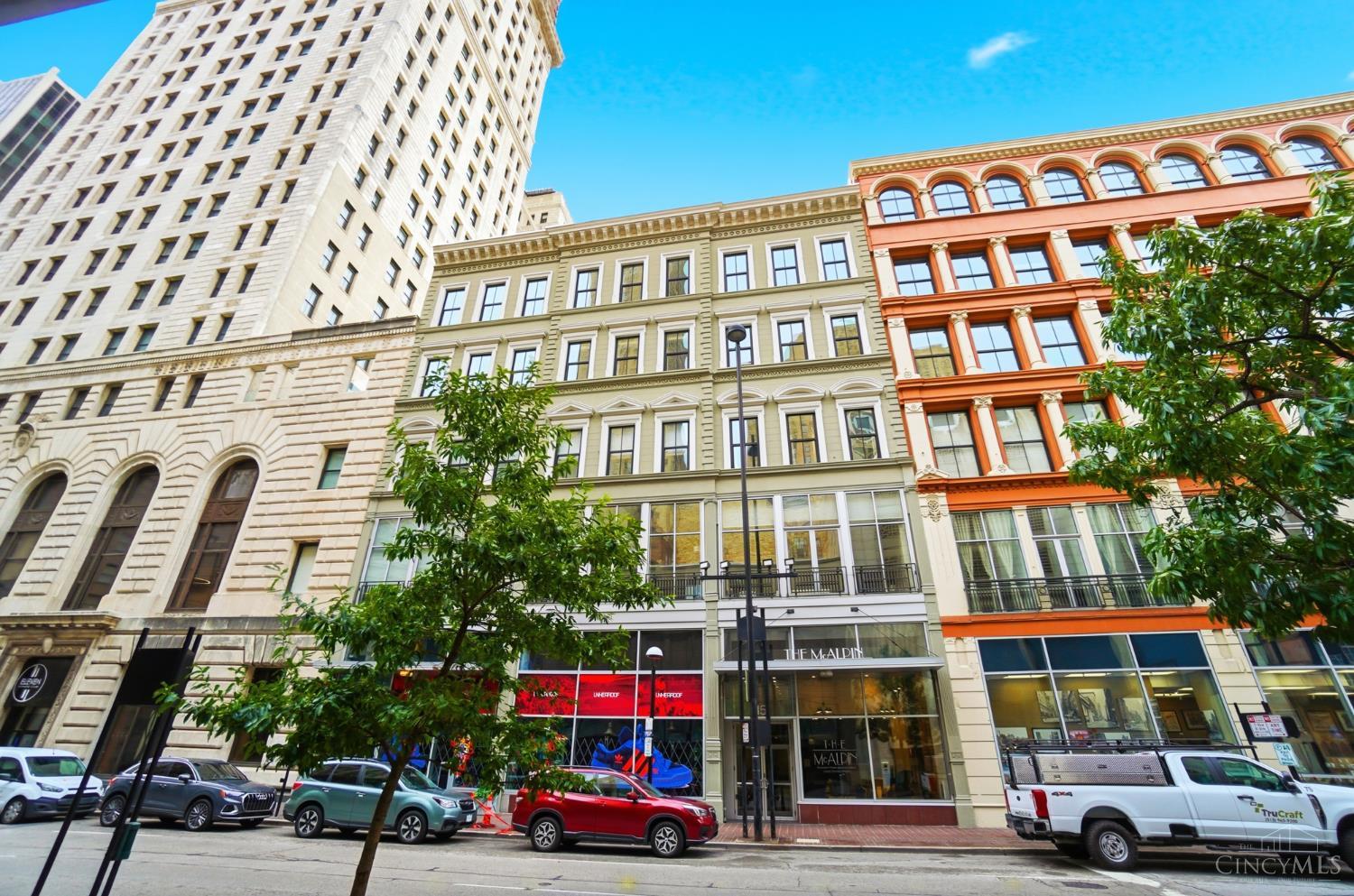 15 W 4th Street 201