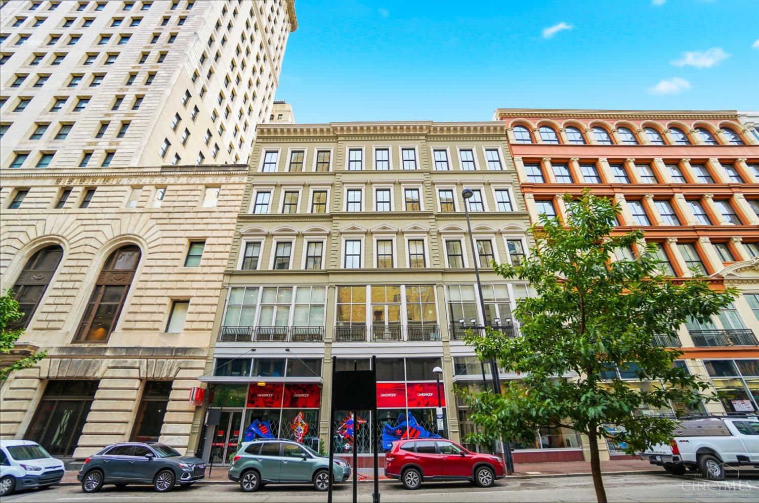 15 W 4th Street 201