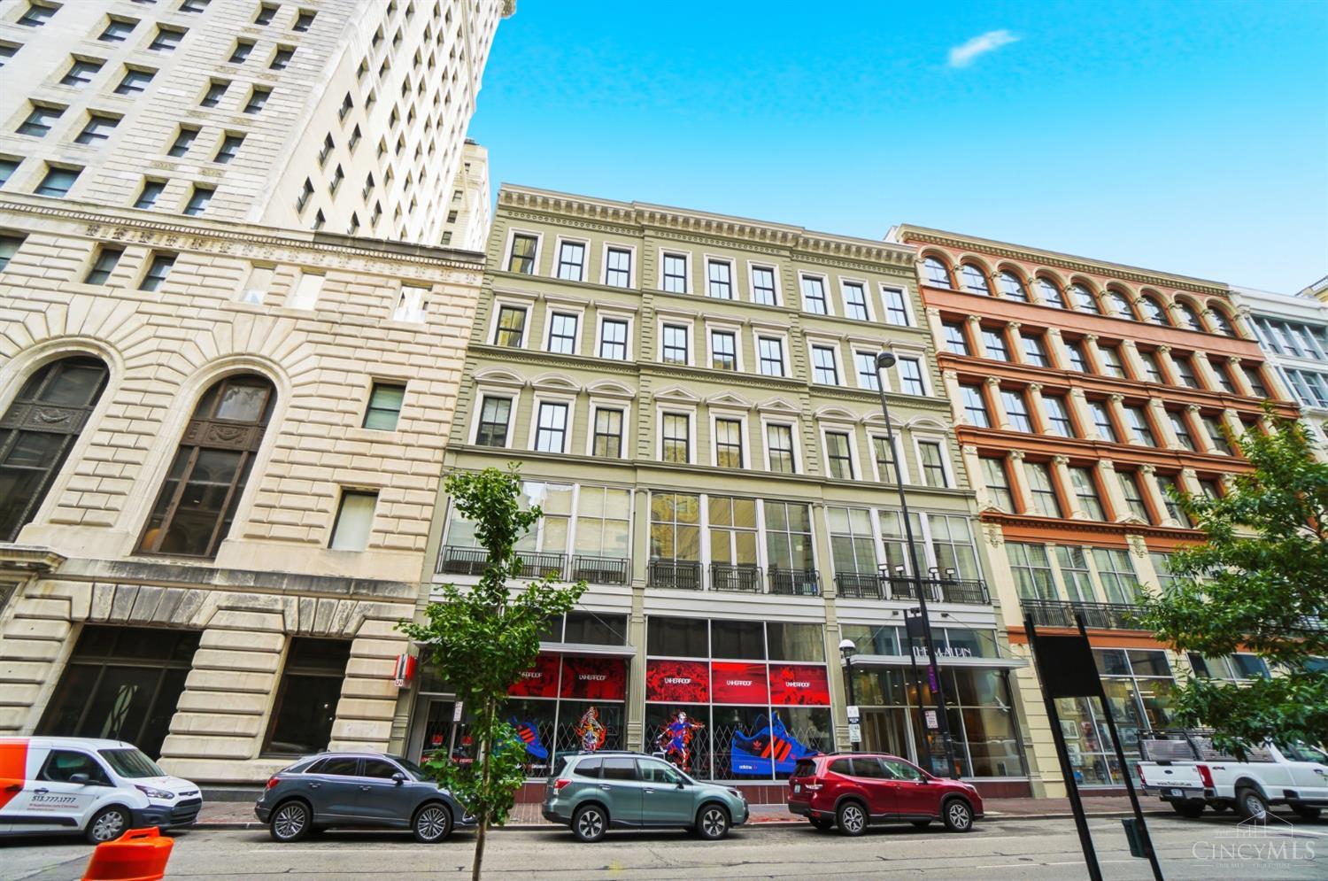 15 W 4th Street 201