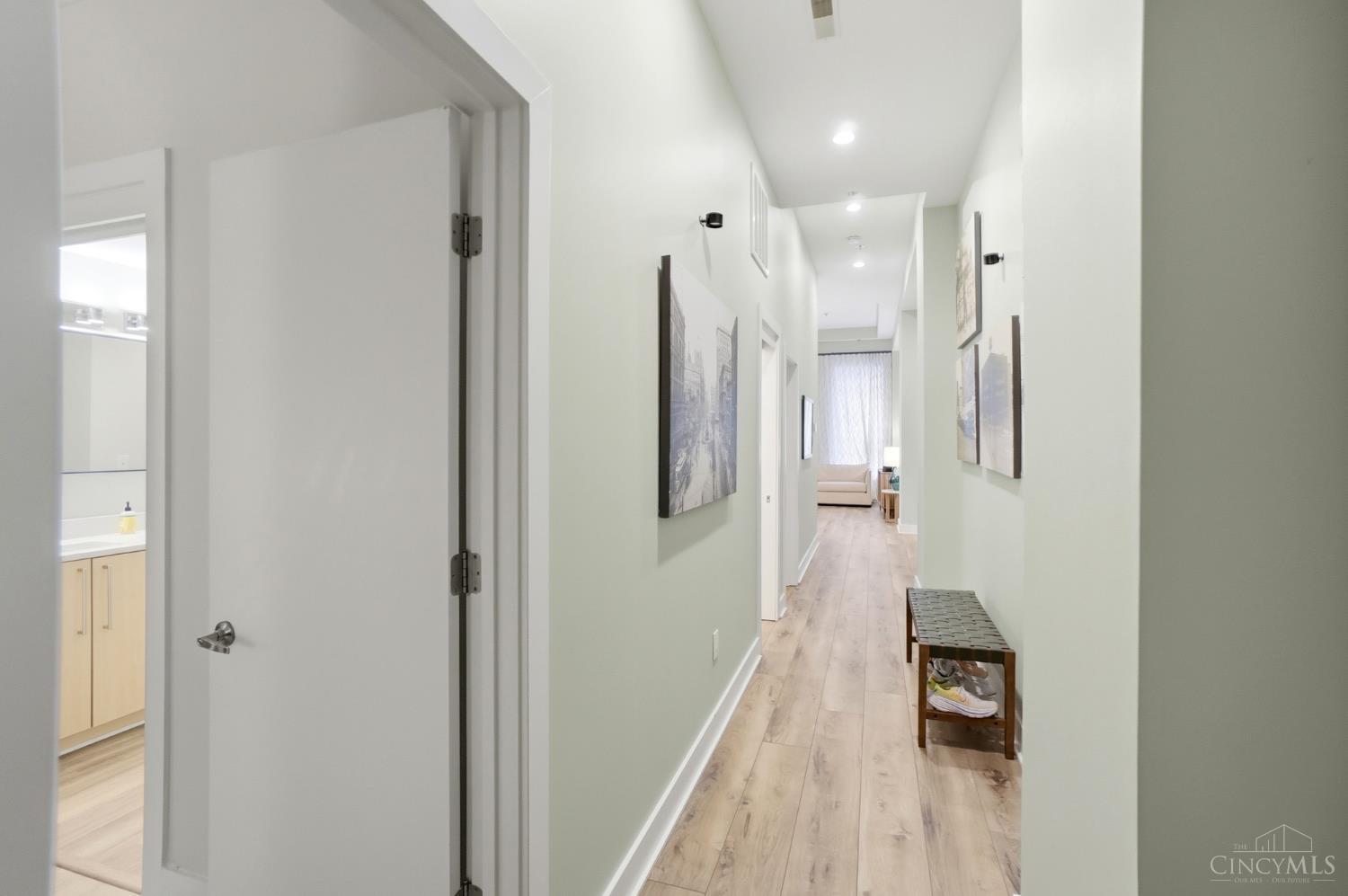 15 W 4th Street 201