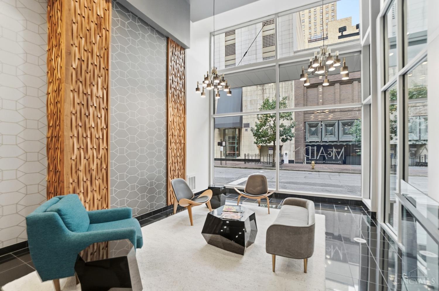 15 W 4th Street 201