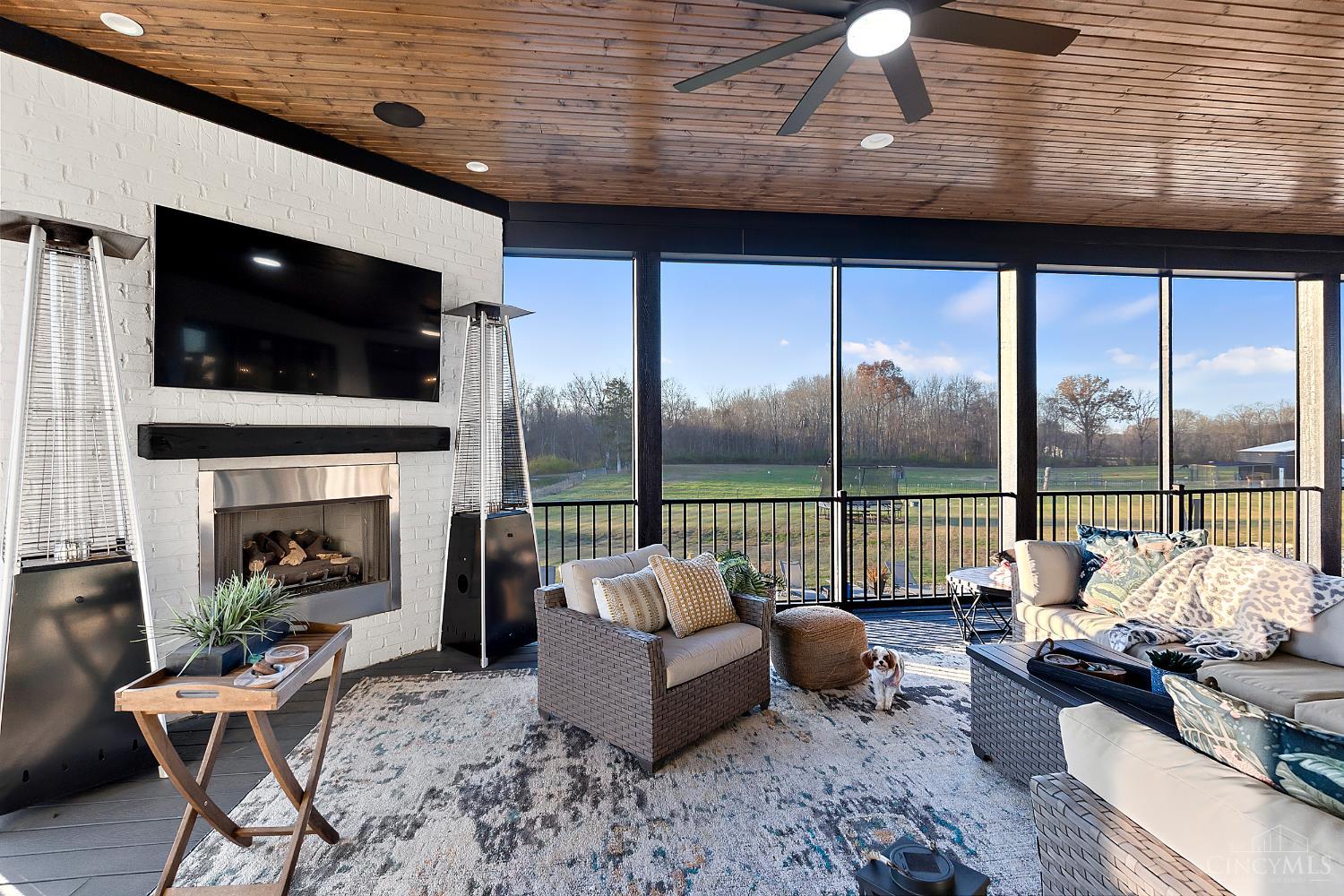 3647 State Route 222