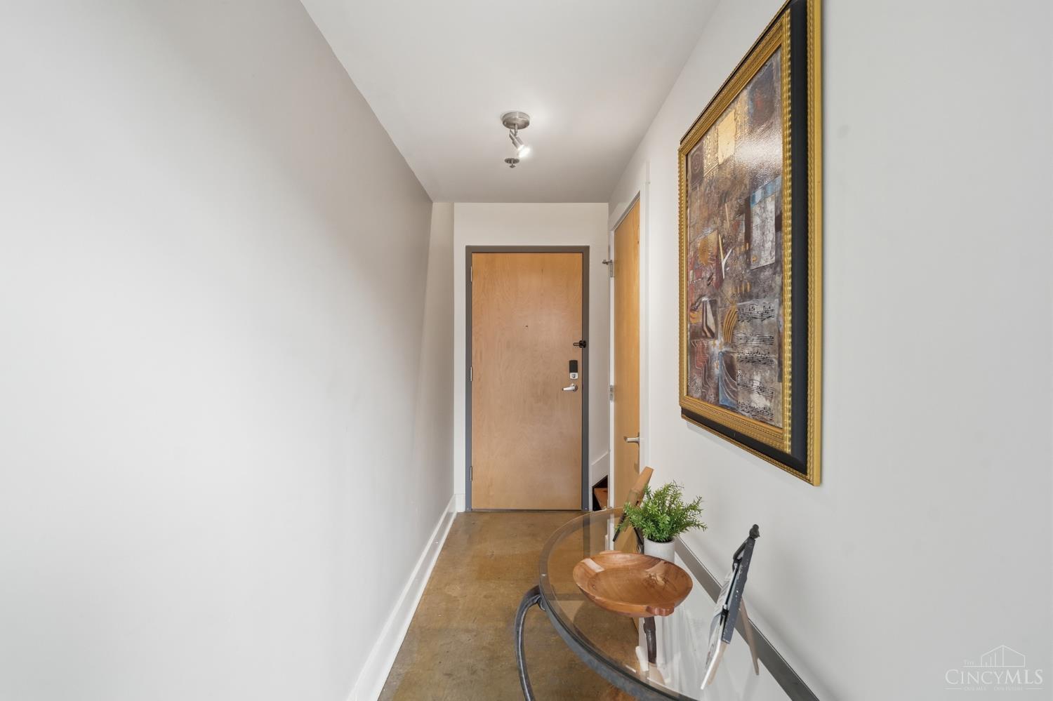 353 W Fourth Street 409