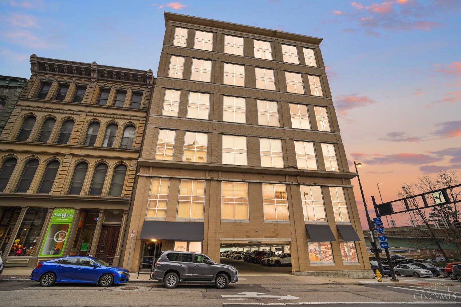 353 W Fourth Street 409