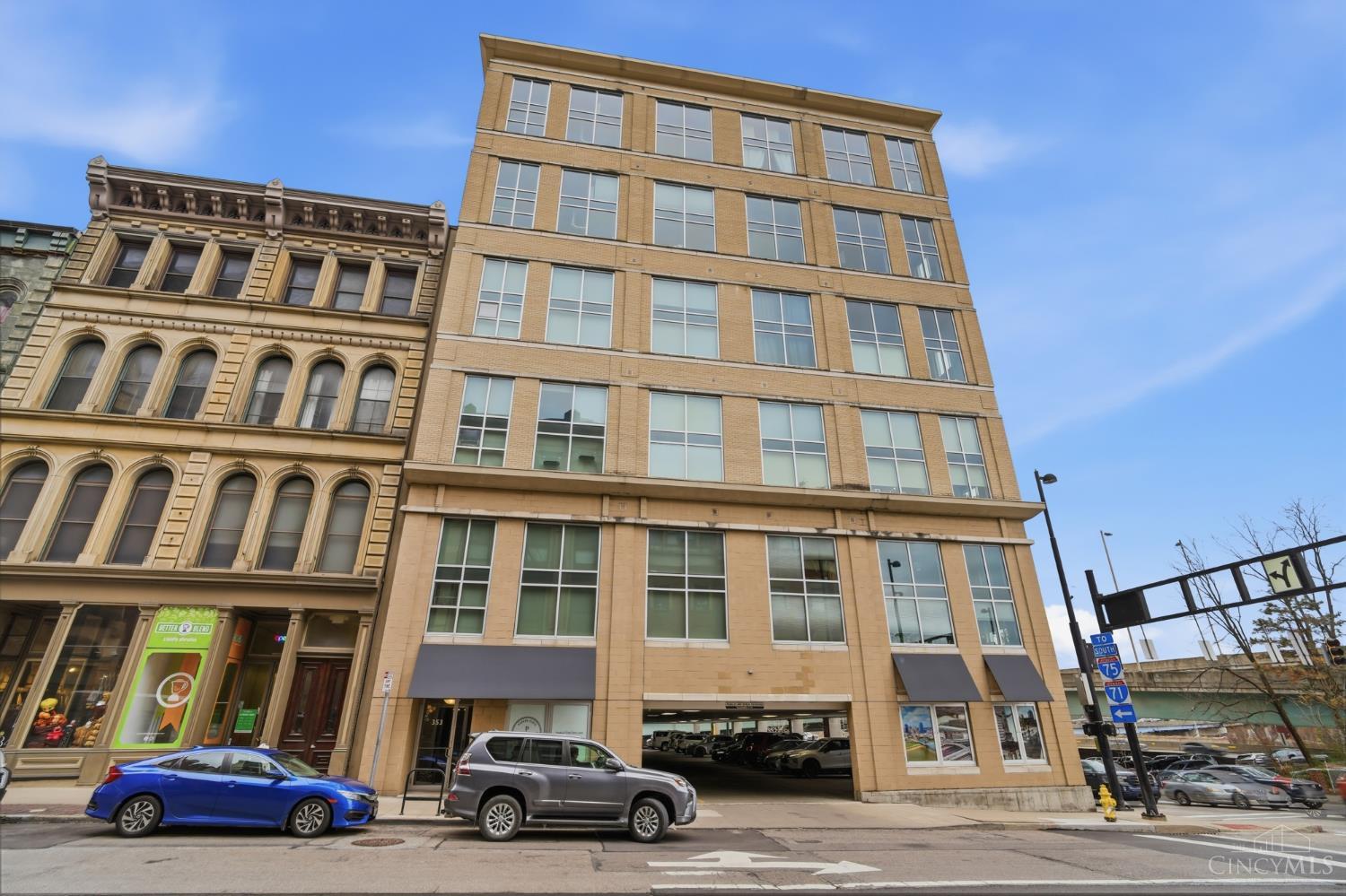 353 W Fourth Street 409