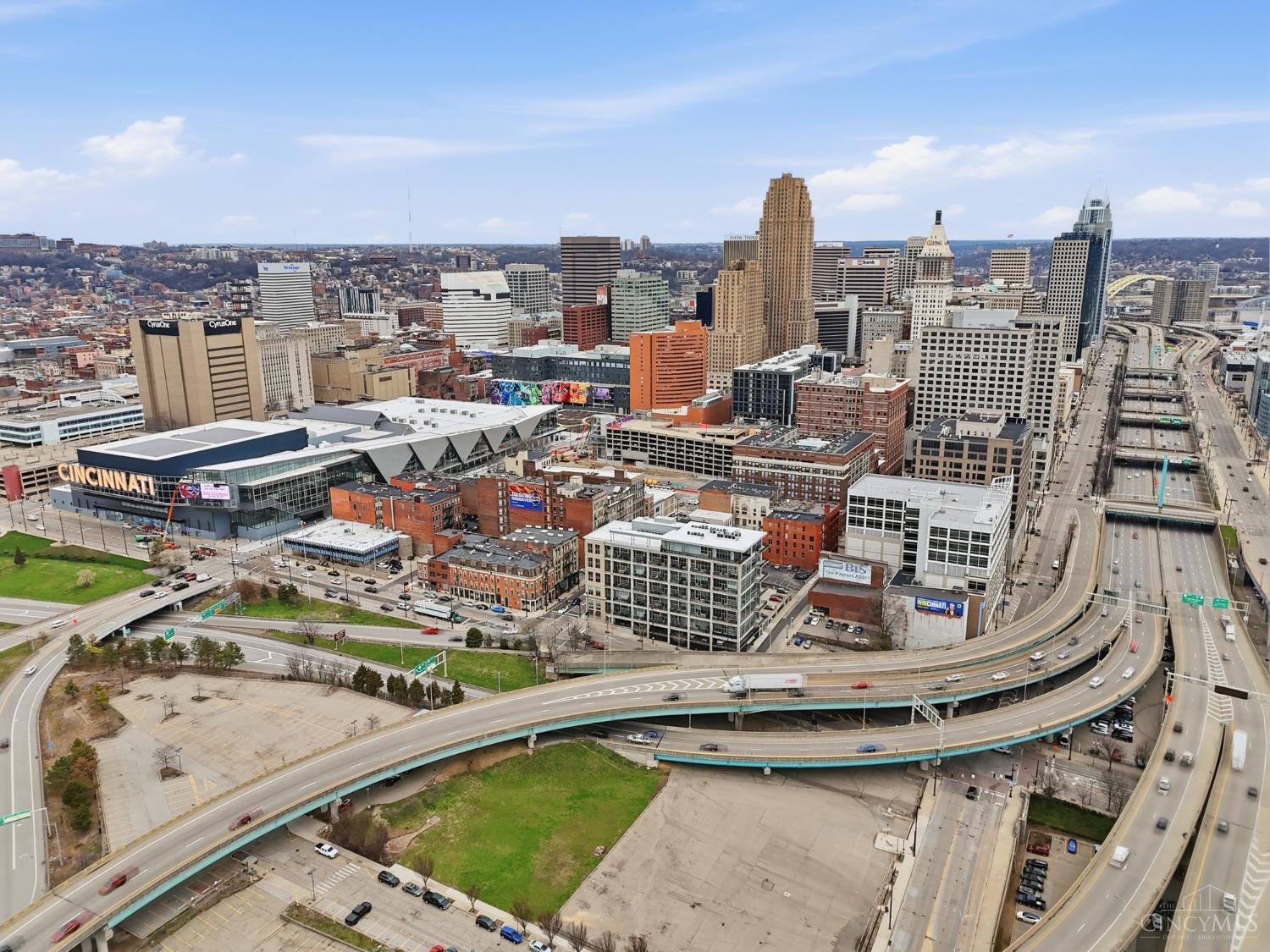 353 W Fourth Street 409