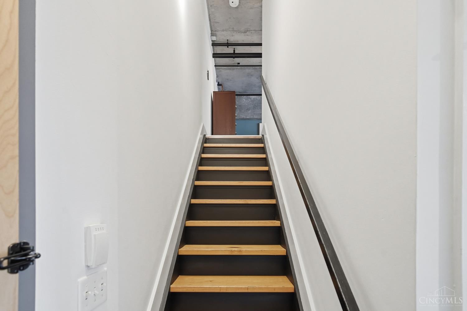 353 W Fourth Street 409