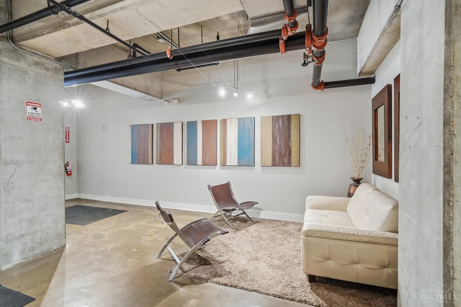 353 W Fourth Street 409