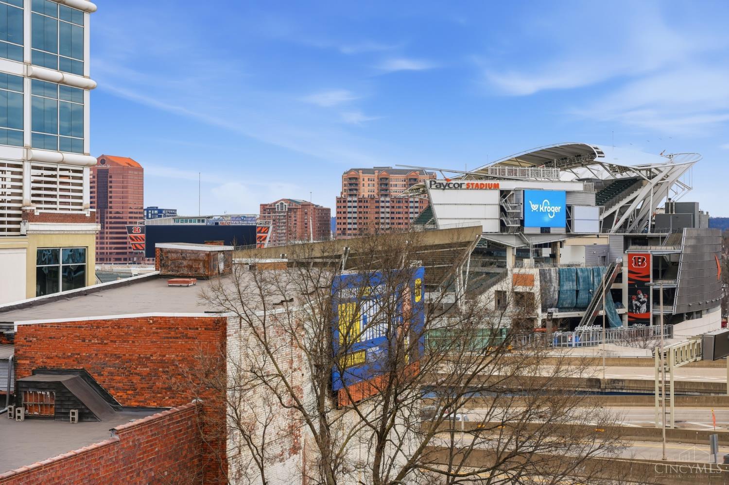 353 W Fourth Street 409