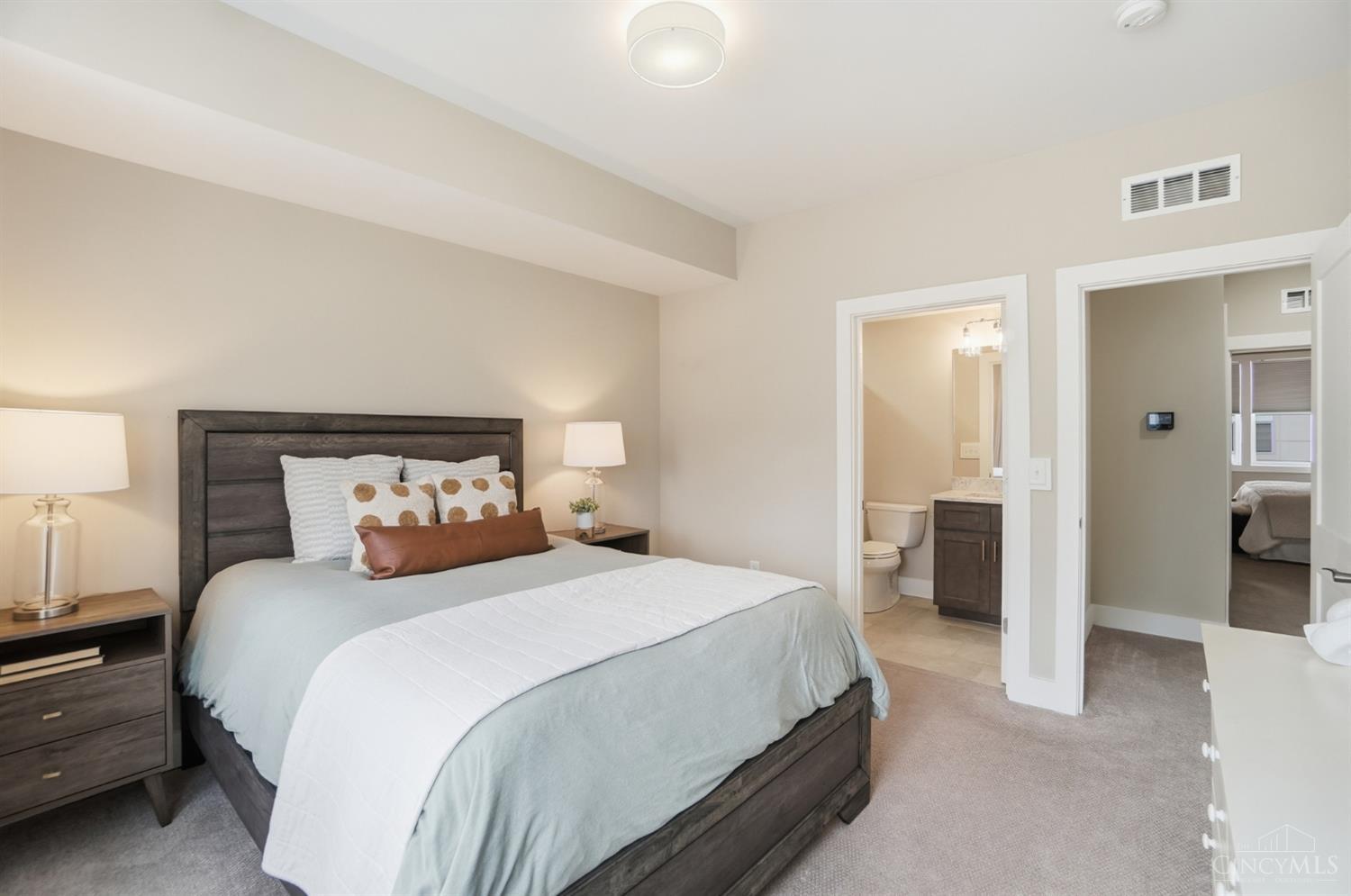 2711 Hyde Park Avenue C