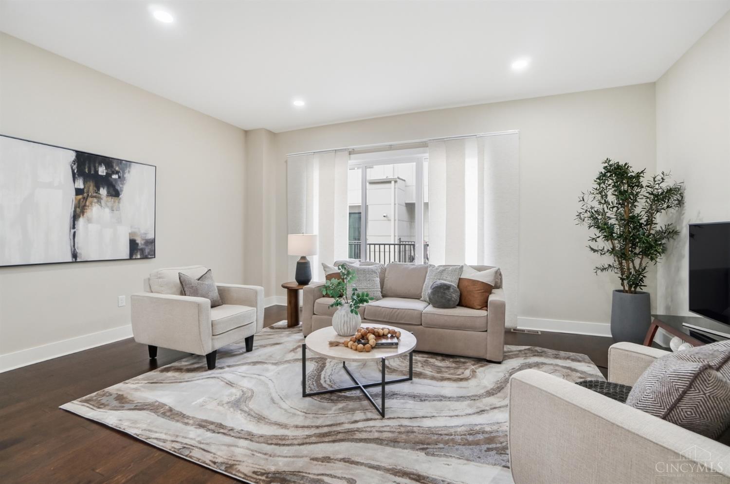 2711 Hyde Park Avenue C