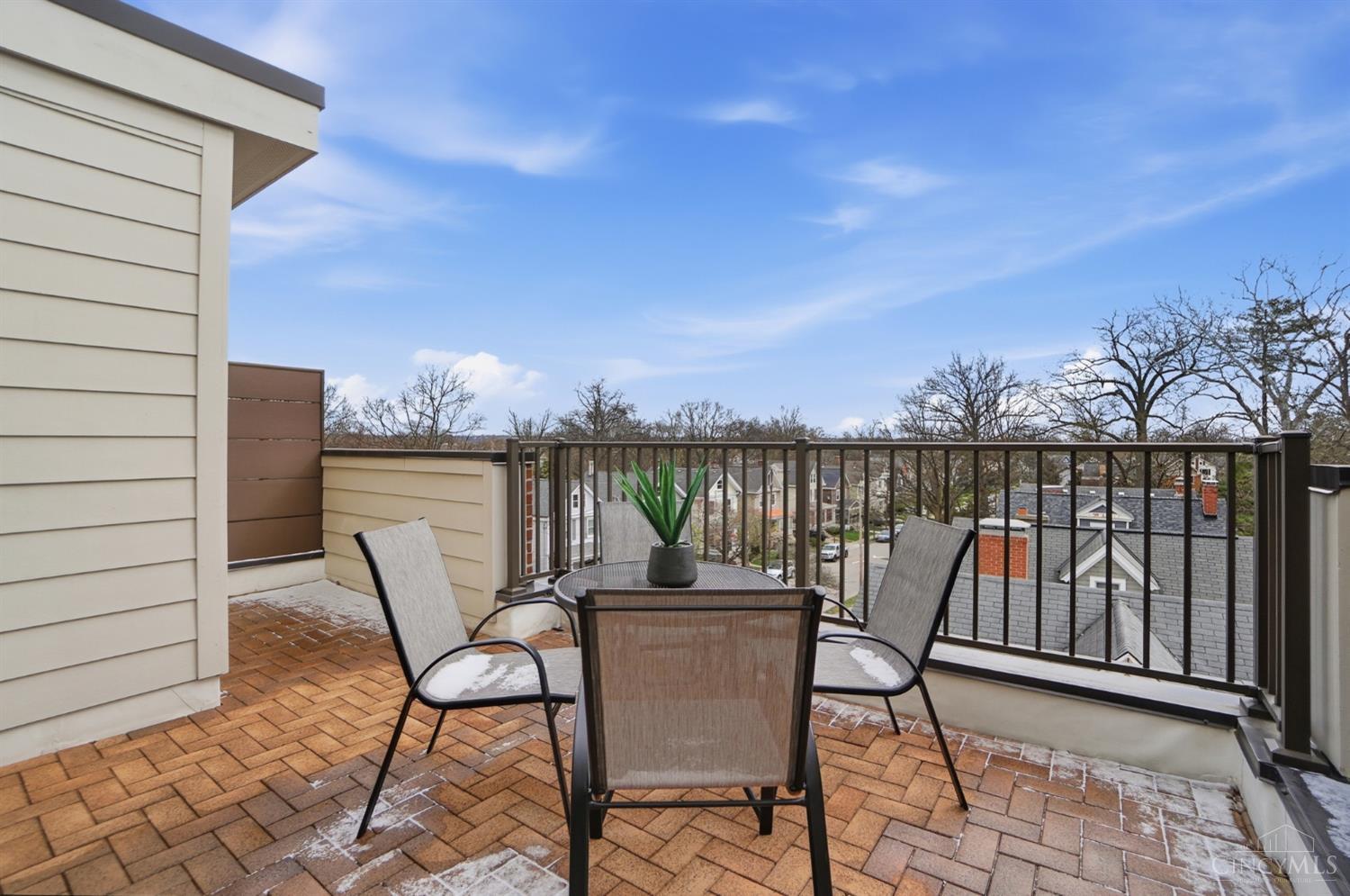 2711 Hyde Park Avenue C