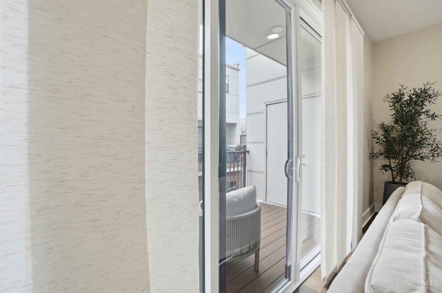 2711 Hyde Park Avenue C