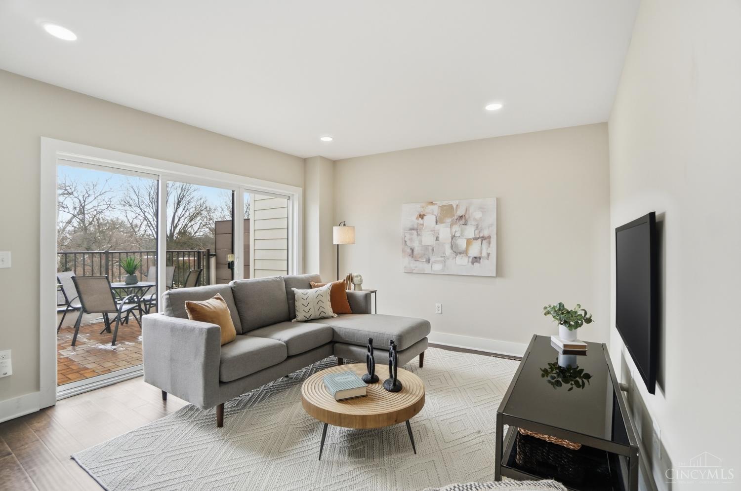 2711 Hyde Park Avenue C