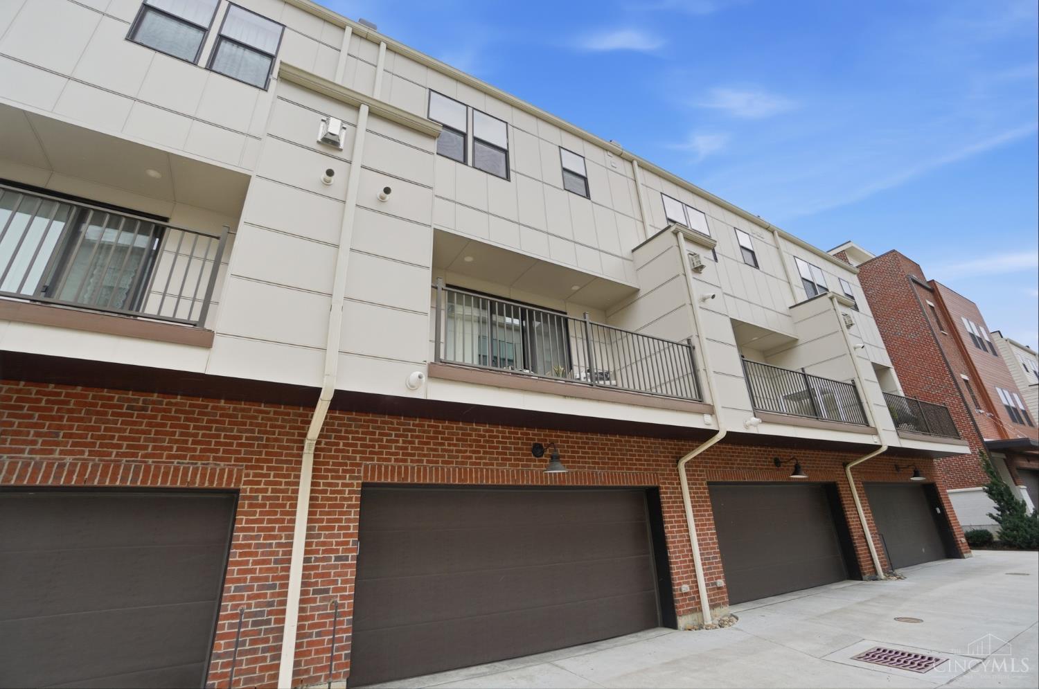 2711 Hyde Park Avenue C