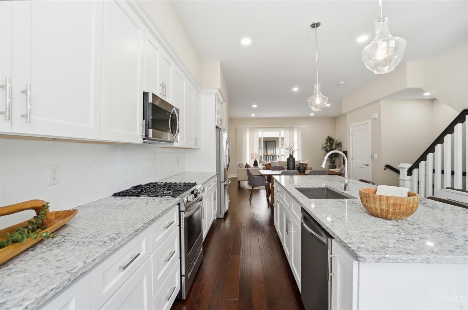 2711 Hyde Park Avenue C