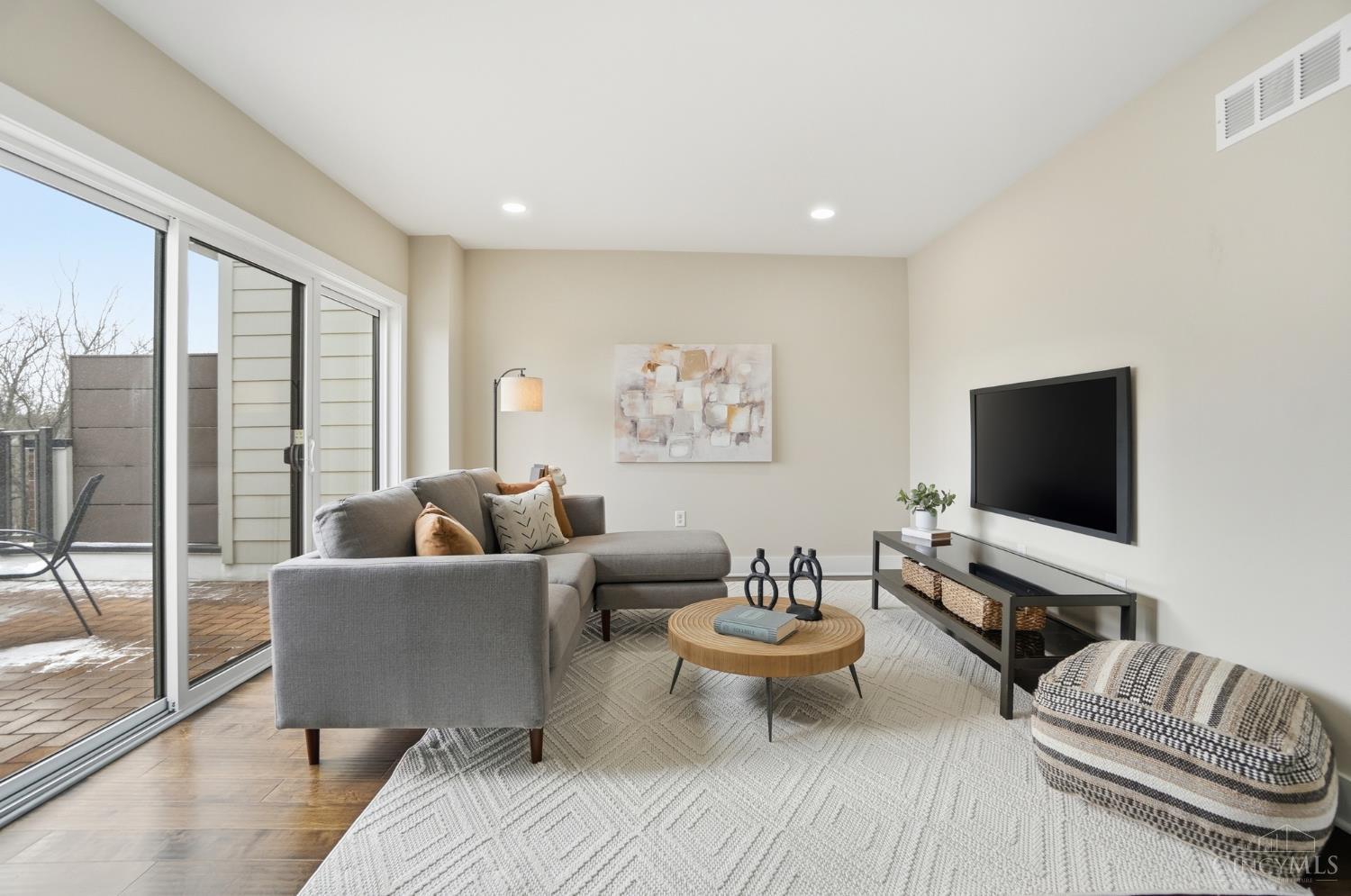 2711 Hyde Park Avenue C