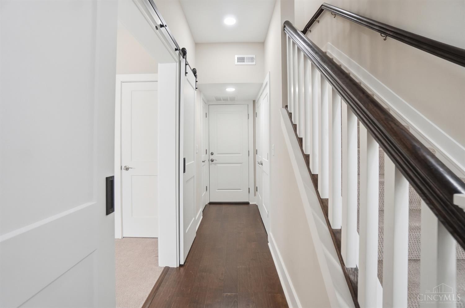 2711 Hyde Park Avenue C