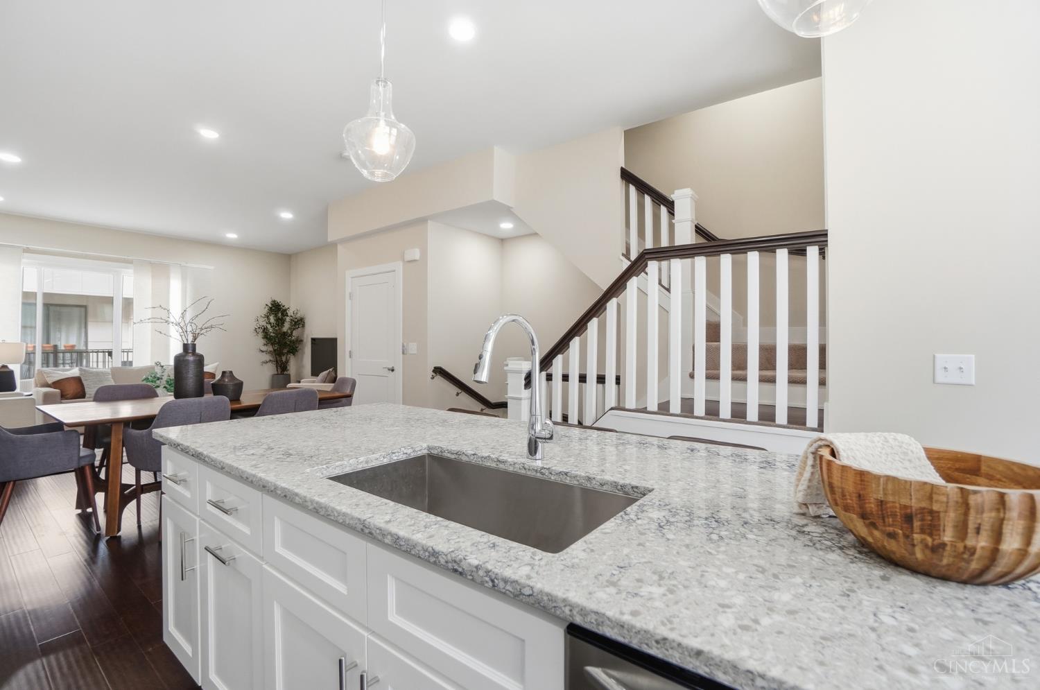 2711 Hyde Park Avenue C