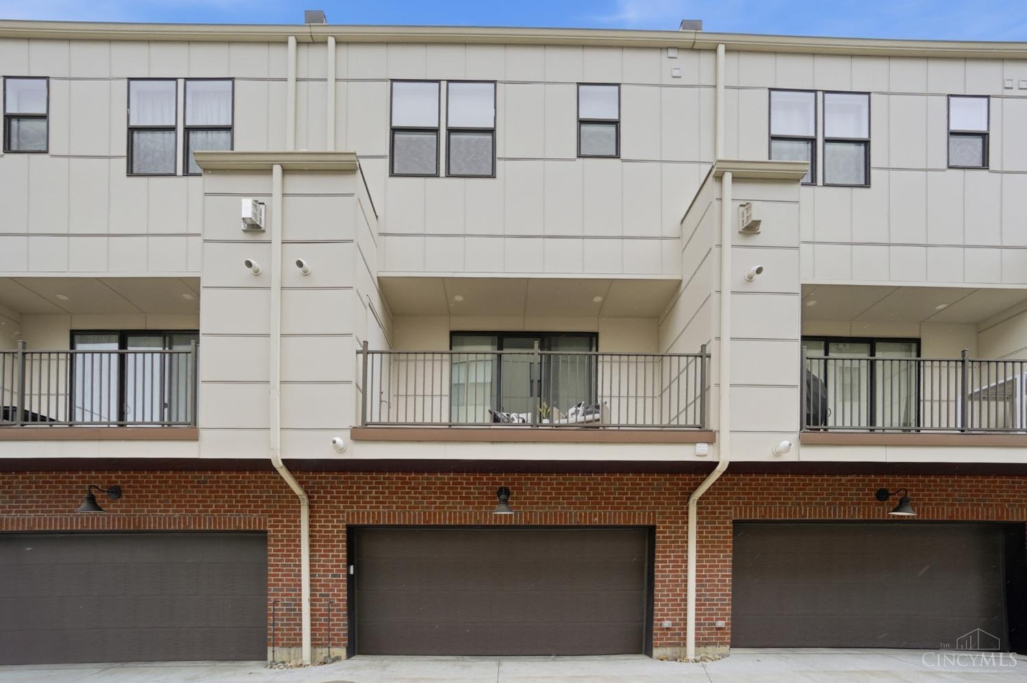 2711 Hyde Park Avenue C