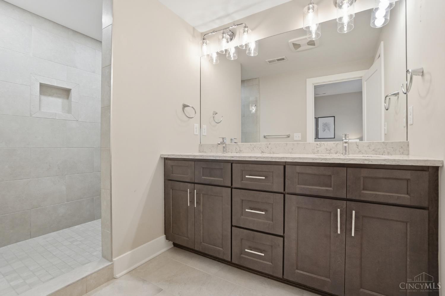 2711 Hyde Park Avenue C