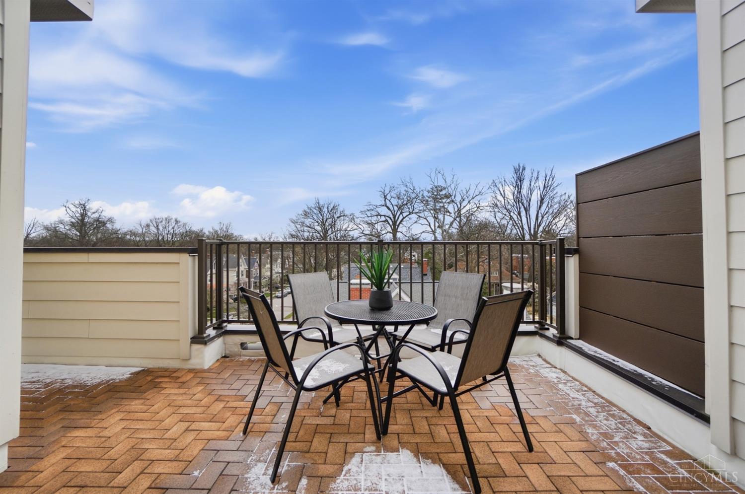 2711 Hyde Park Avenue C