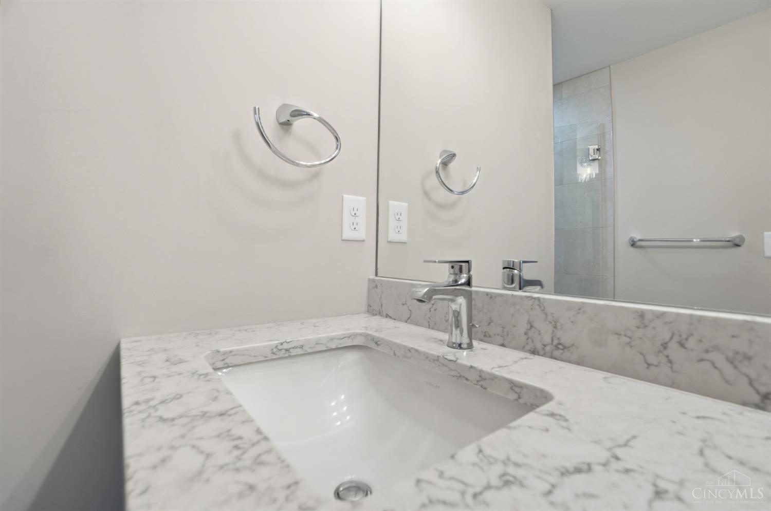 2711 Hyde Park Avenue C