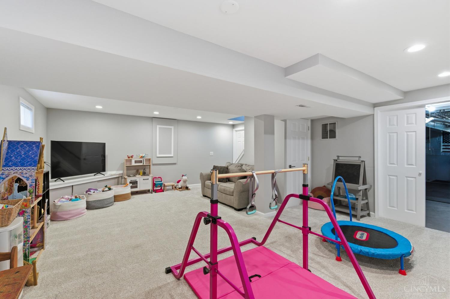 4472 S Mallard Cove