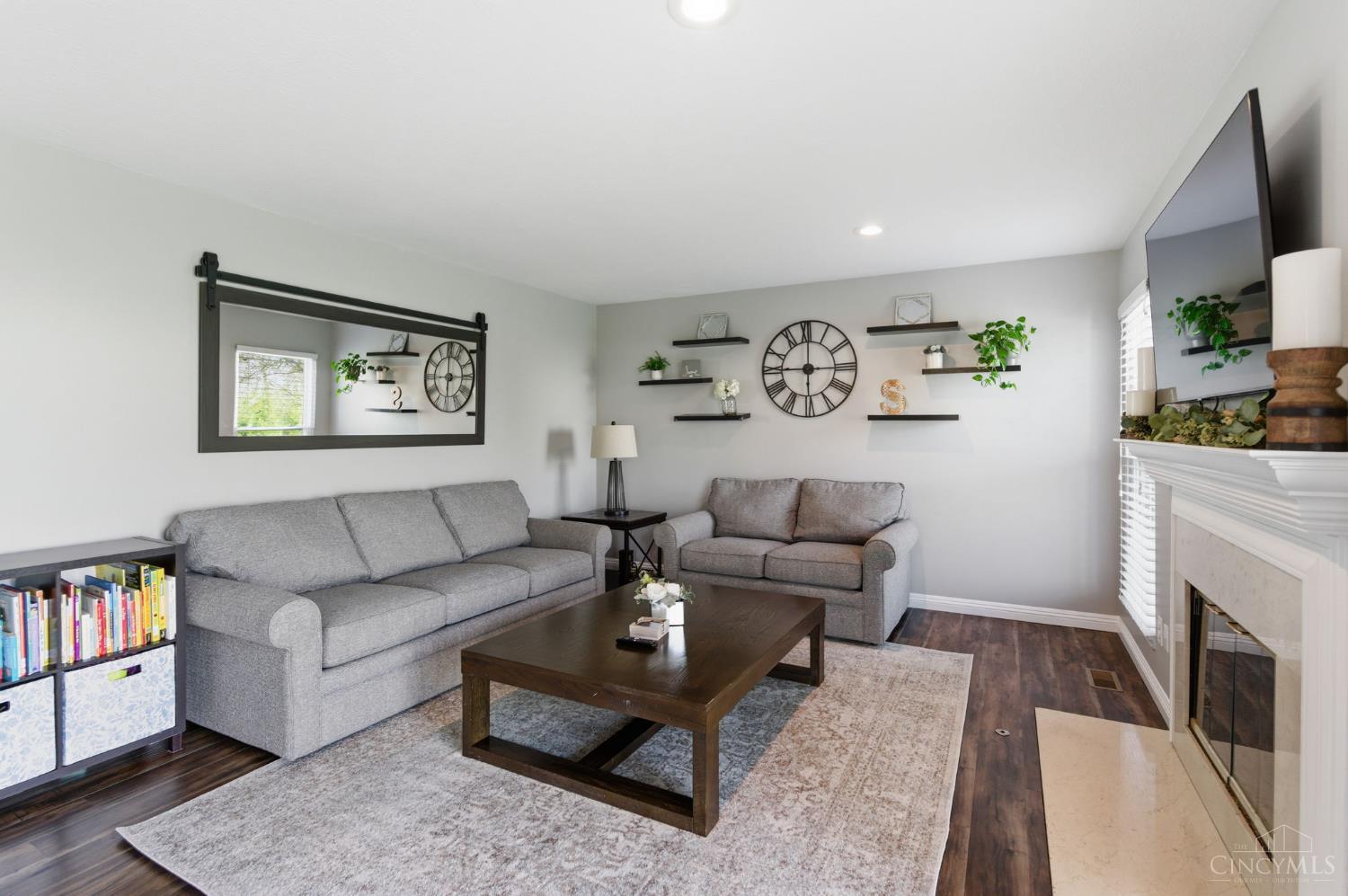 4472 S Mallard Cove