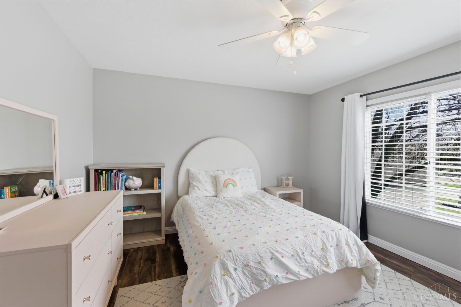 4472 S Mallard Cove