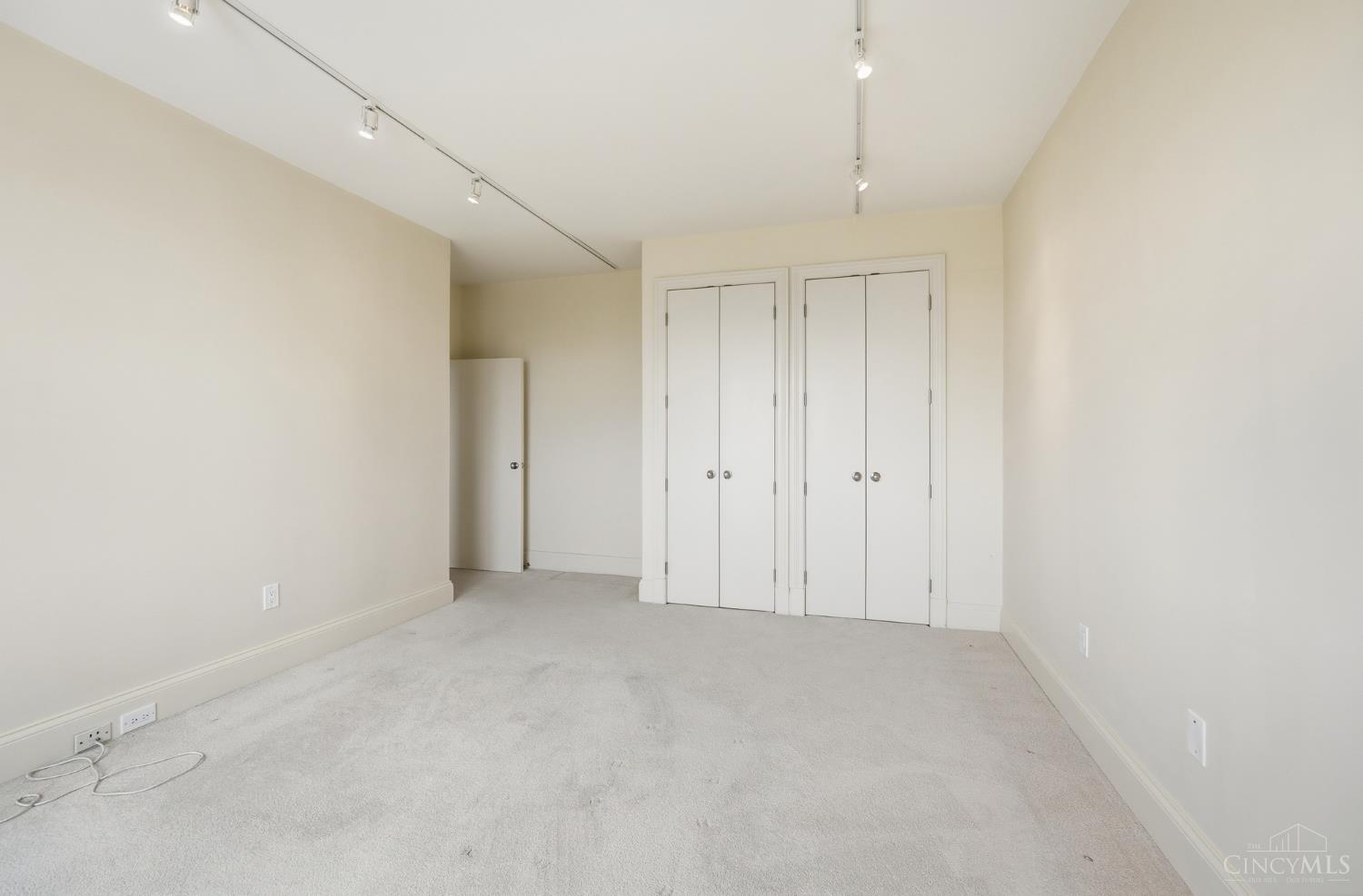 2444 Madison Road 2002