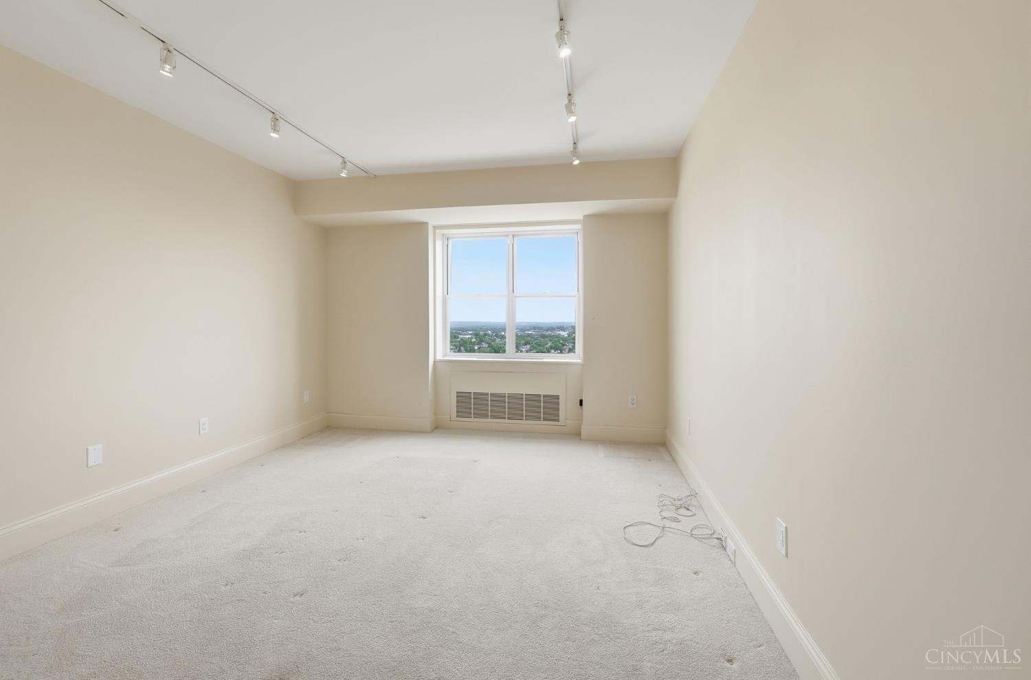 2444 Madison Road 2002