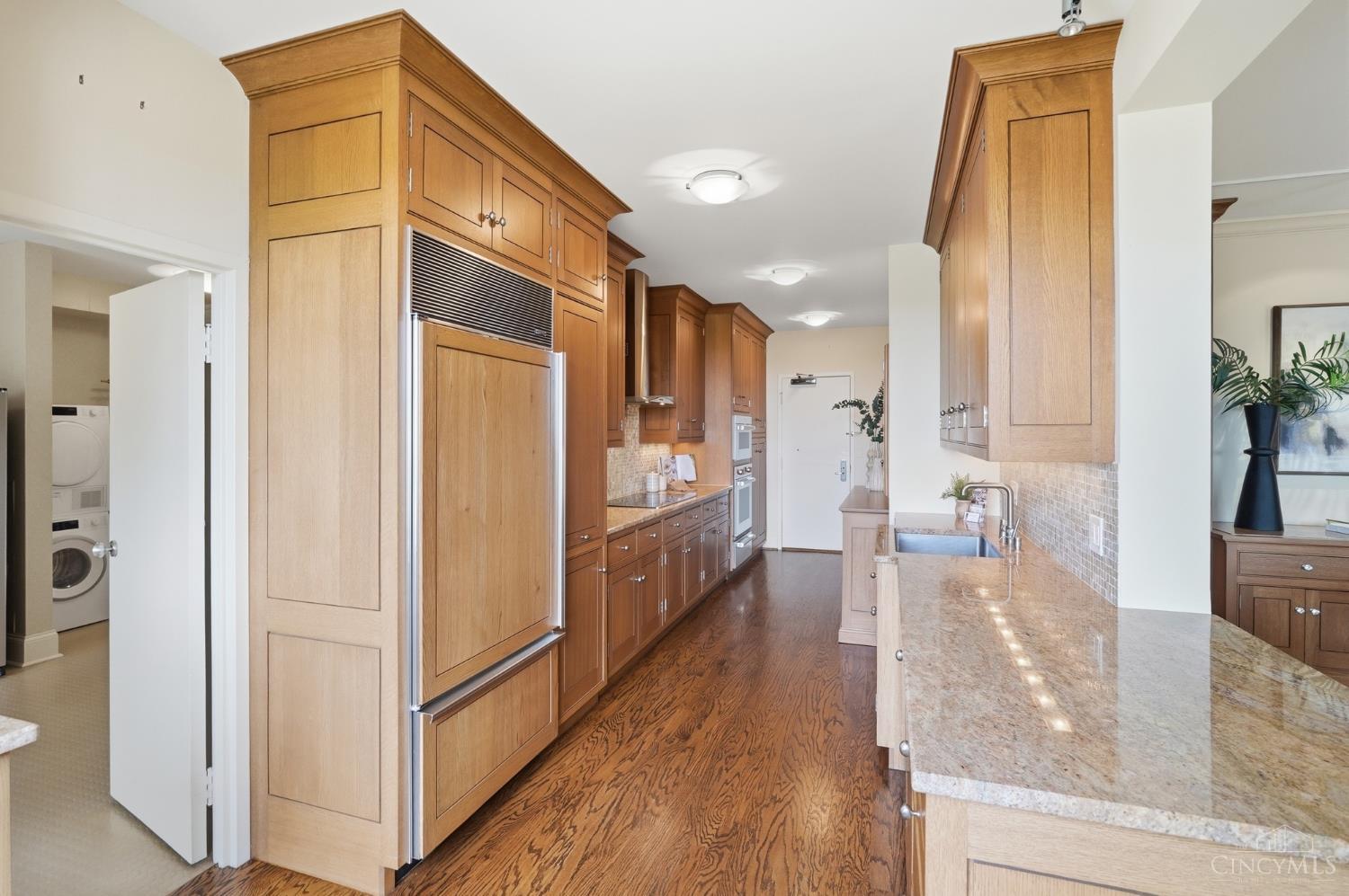 2444 Madison Road 2002