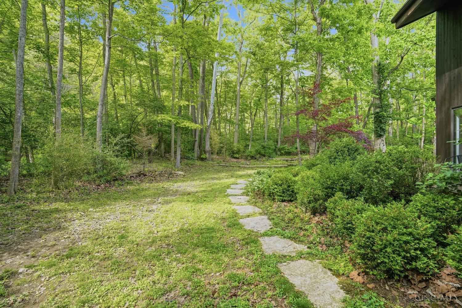 454 8 Mile Road
