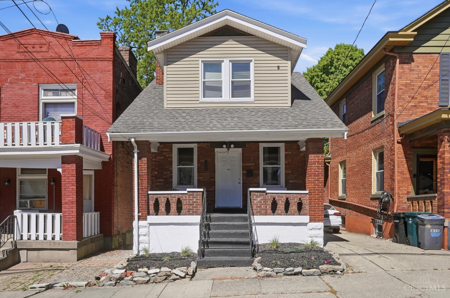 2355 Chickasaw Street