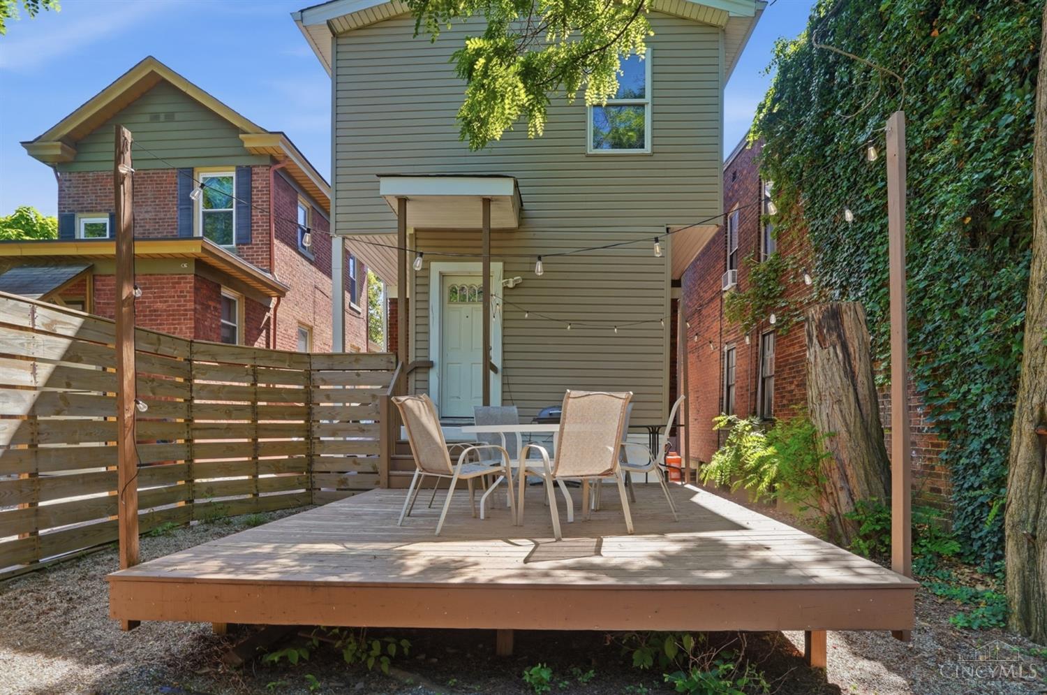 2355 Chickasaw Street