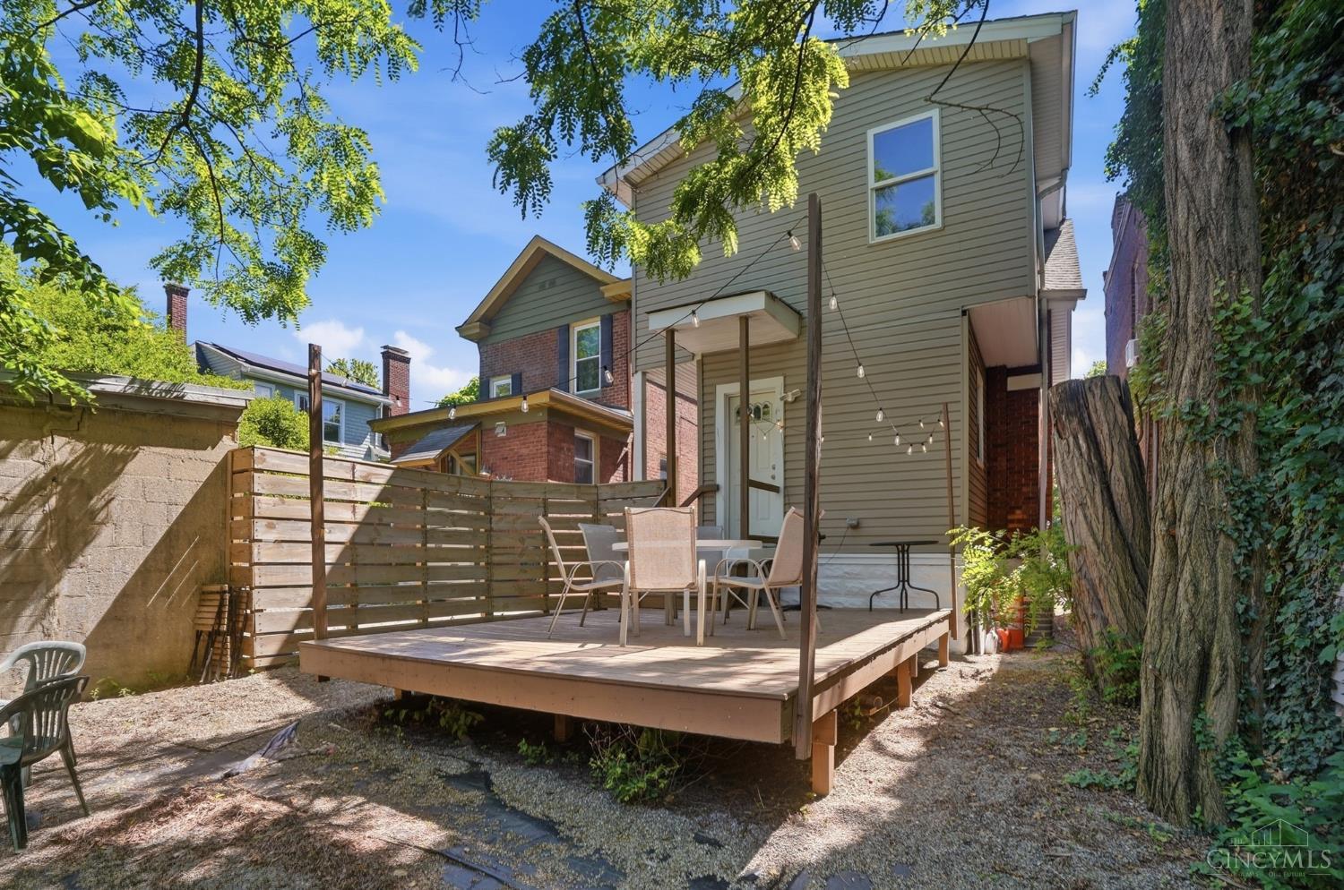 2355 Chickasaw Street