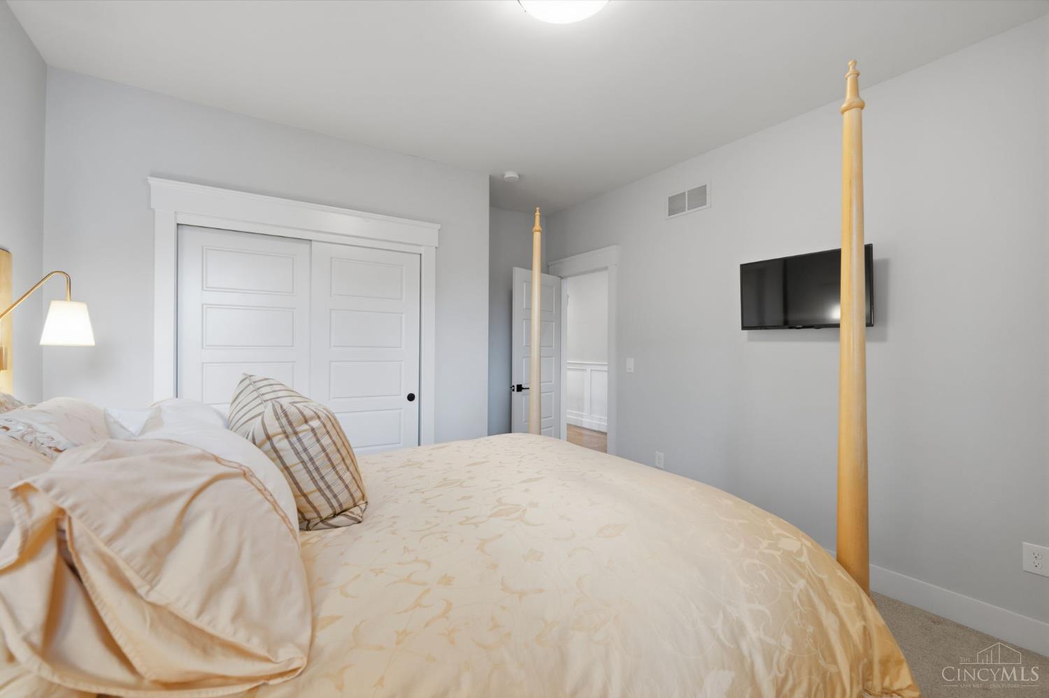 587 Forestedge Drive