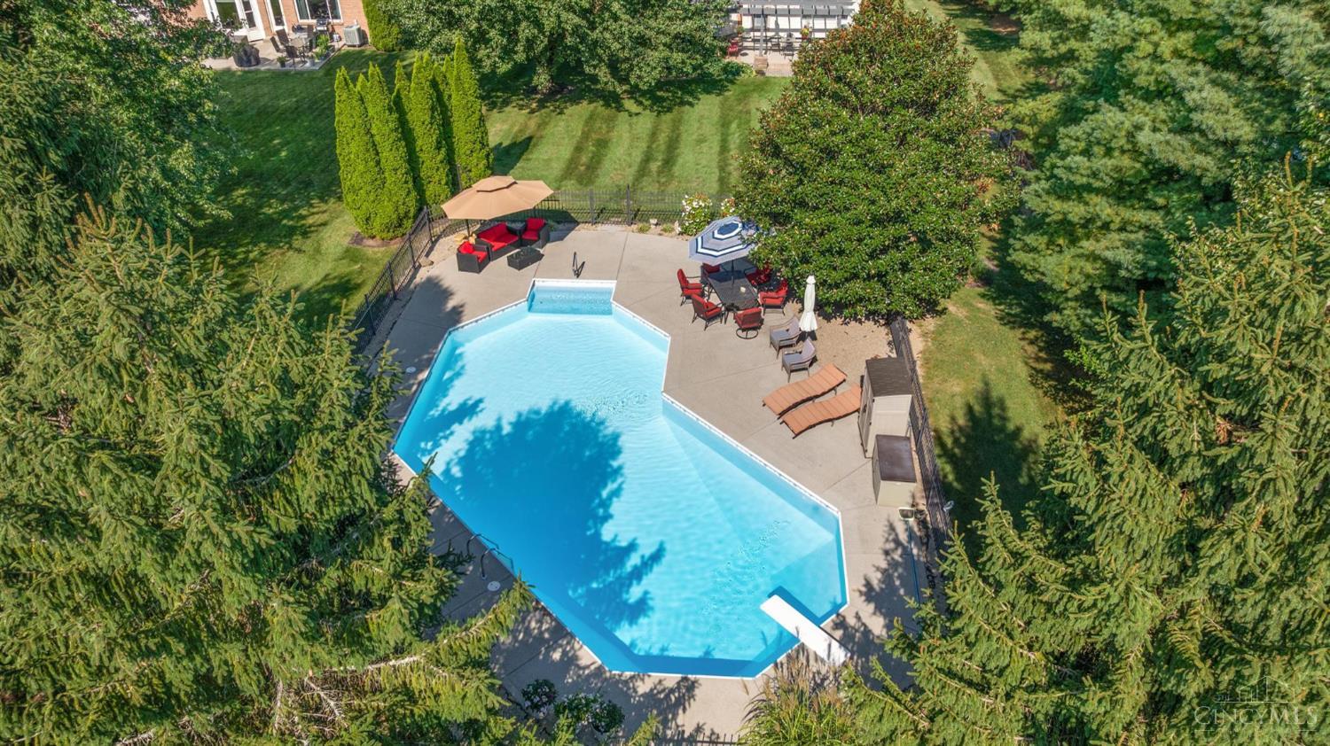 218 Silver Fox Court