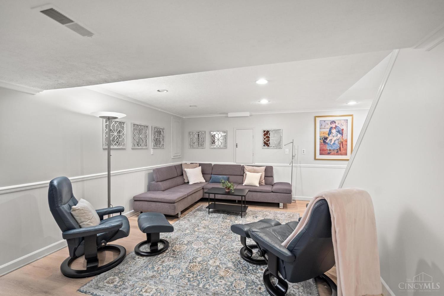 218 Silver Fox Court