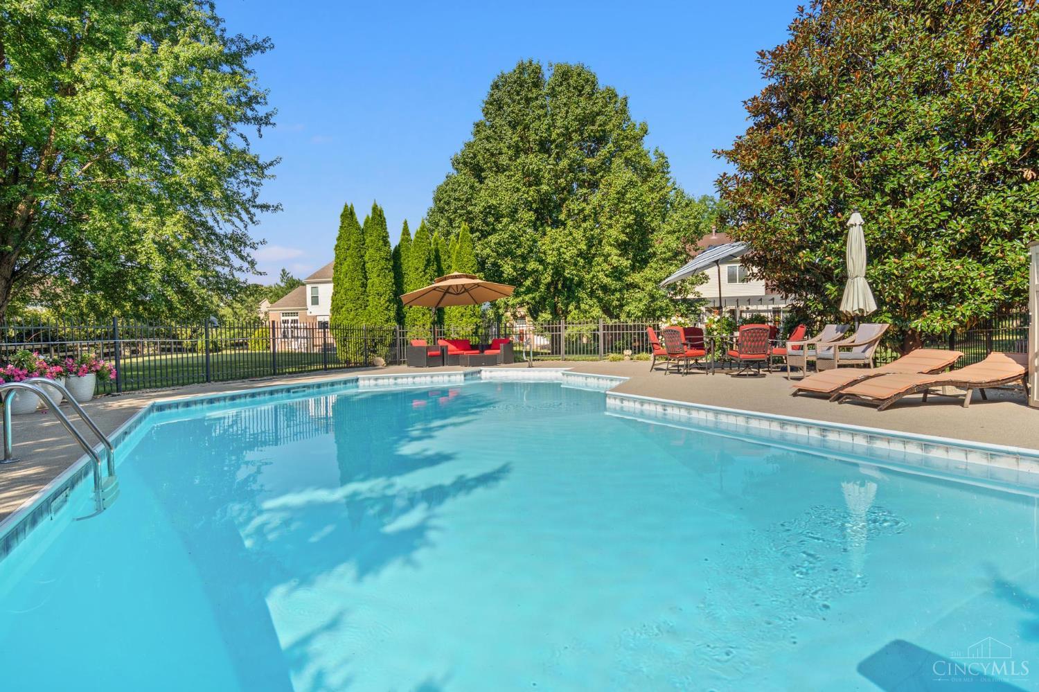 218 Silver Fox Court